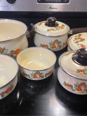 Vintage mushroom pots pans set